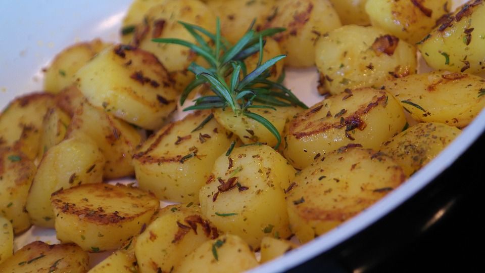 Patatas panaderas 300g: Nuestros productos de Precocinados Mi Tierra Patatas panaderas 300g: Nuestros productos de Precocinados Mi Tierra