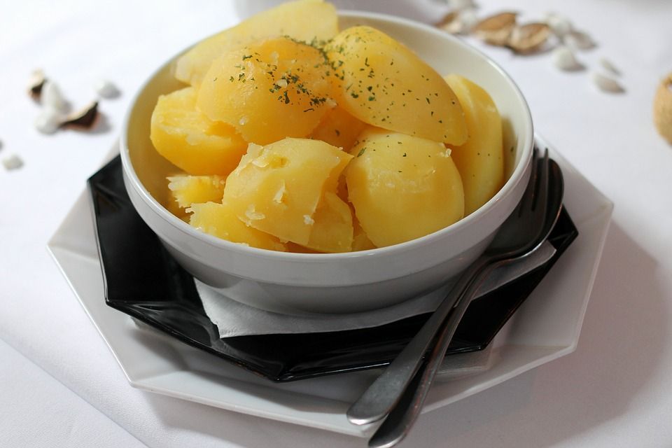 Patatas aliñadas 1kg: Nuestros productos de Precocinados Mi Tierra Patatas aliñadas 1kg: Nuestros productos de Precocinados Mi Tierra