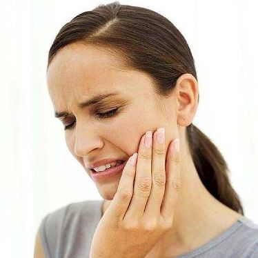 URGENCIAS ODONTOLÓGICAS: Tratamientos de Clínica Dental Ángel Artiz URGENCIAS ODONTOLÓGICAS: Tratamientos de Clínica Dental Ángel Artiz
