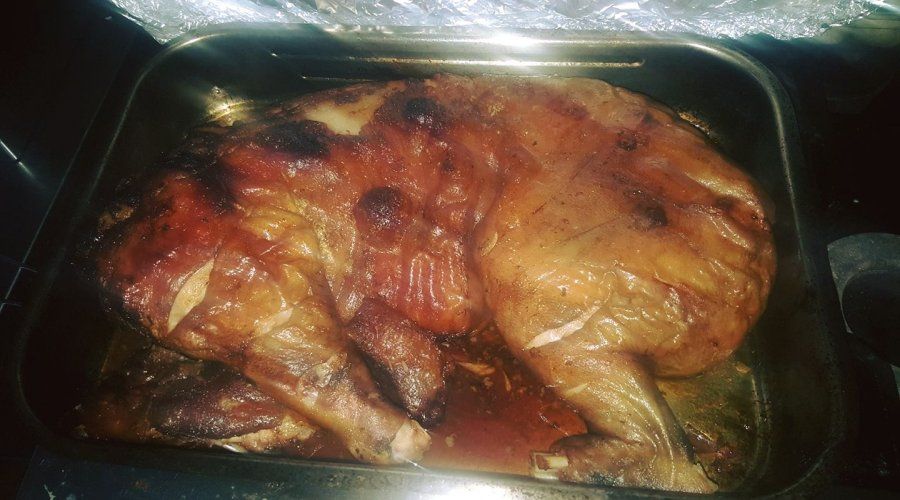 Cochinillo y cabrito por encargo: Especialidades y Carta de Guachinche La Cueva de Chichio Cochinillo y cabrito por encargo: Especialidades y Carta de Guachinche La Cueva de Chichio