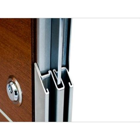Puertas de seguridad: Nuestros servicios de El Corte Maderero Puertas de seguridad: Nuestros servicios de El Corte Maderero