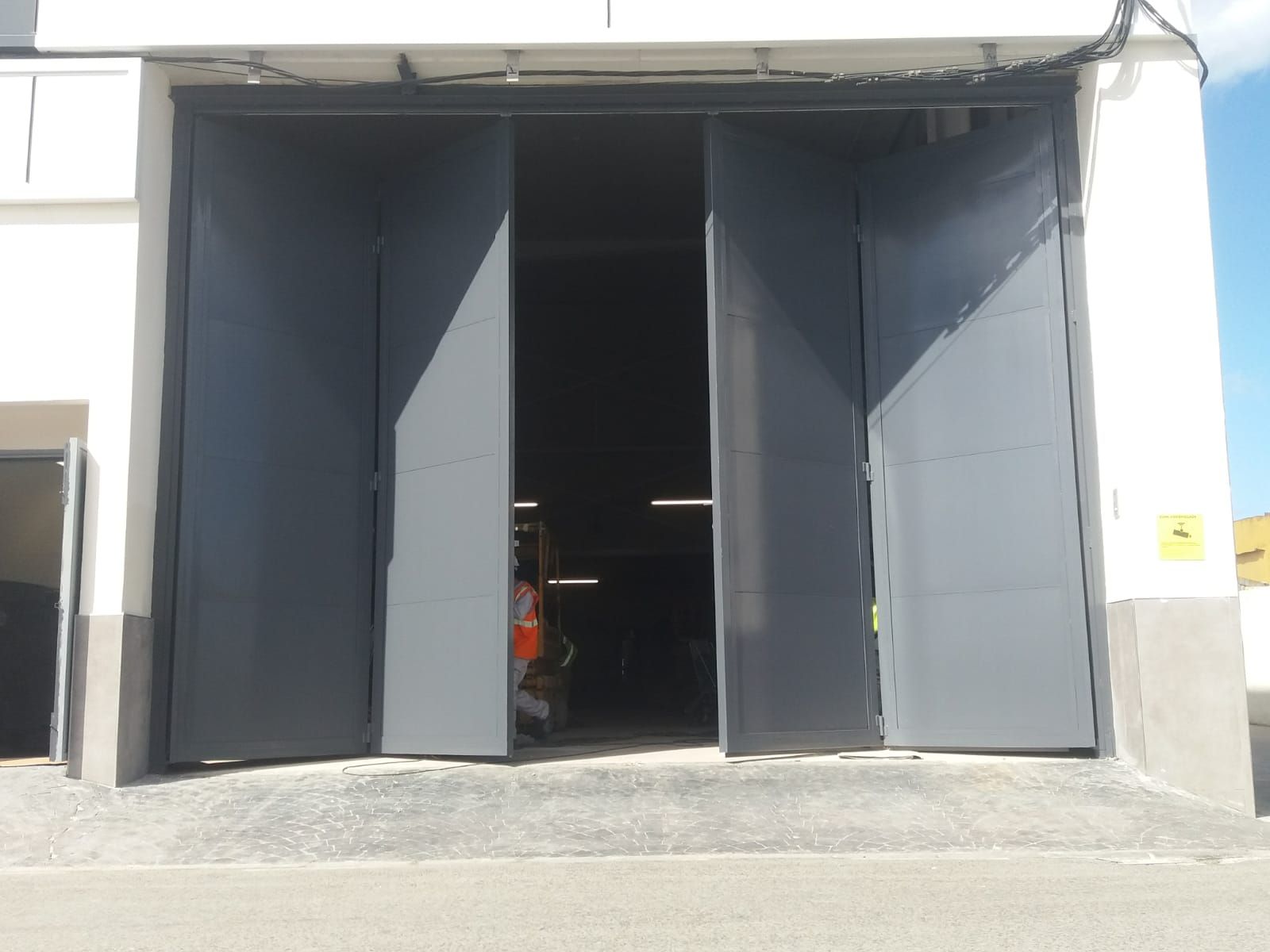 Automatismos: Nuestros servicios de Cerrajería Inox Las Salinas Automatismos: Nuestros servicios de Cerrajería Inox Las Salinas