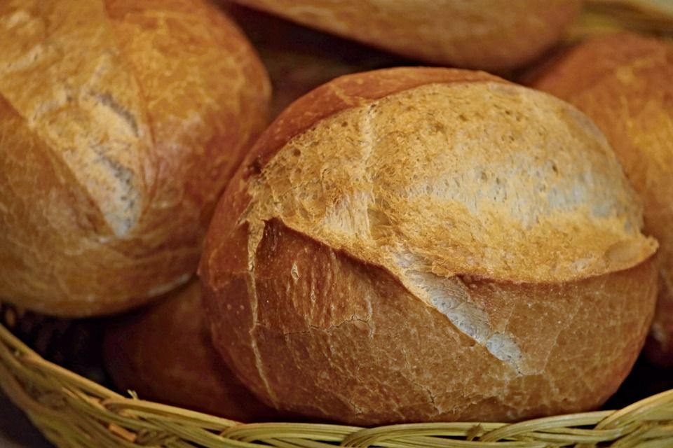 Pan con maíz 270 gr: Productos de Panadería Confitería Cristo Rey }}