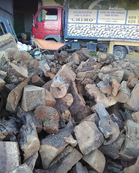 Tipos de leña: Servicios de Chimo Almacén de Leña Tipos de leña: Servicios de Chimo Almacén de Leña