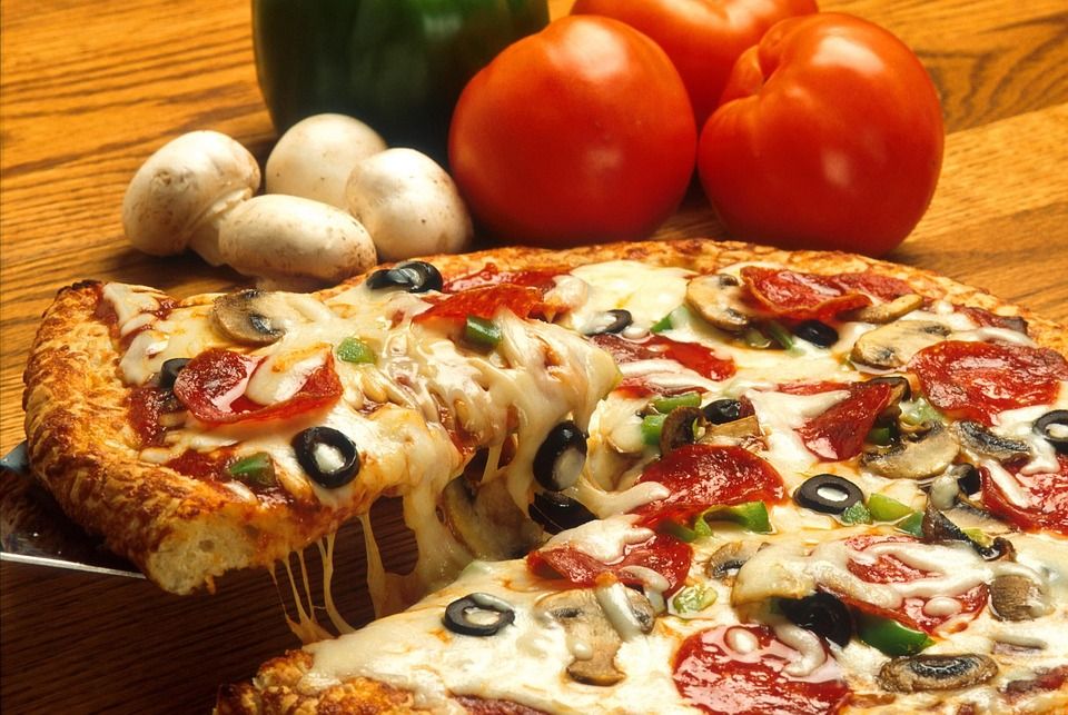 Pizzas: Products de Cafetería Raúl Pizzas: Products de Cafetería Raúl
