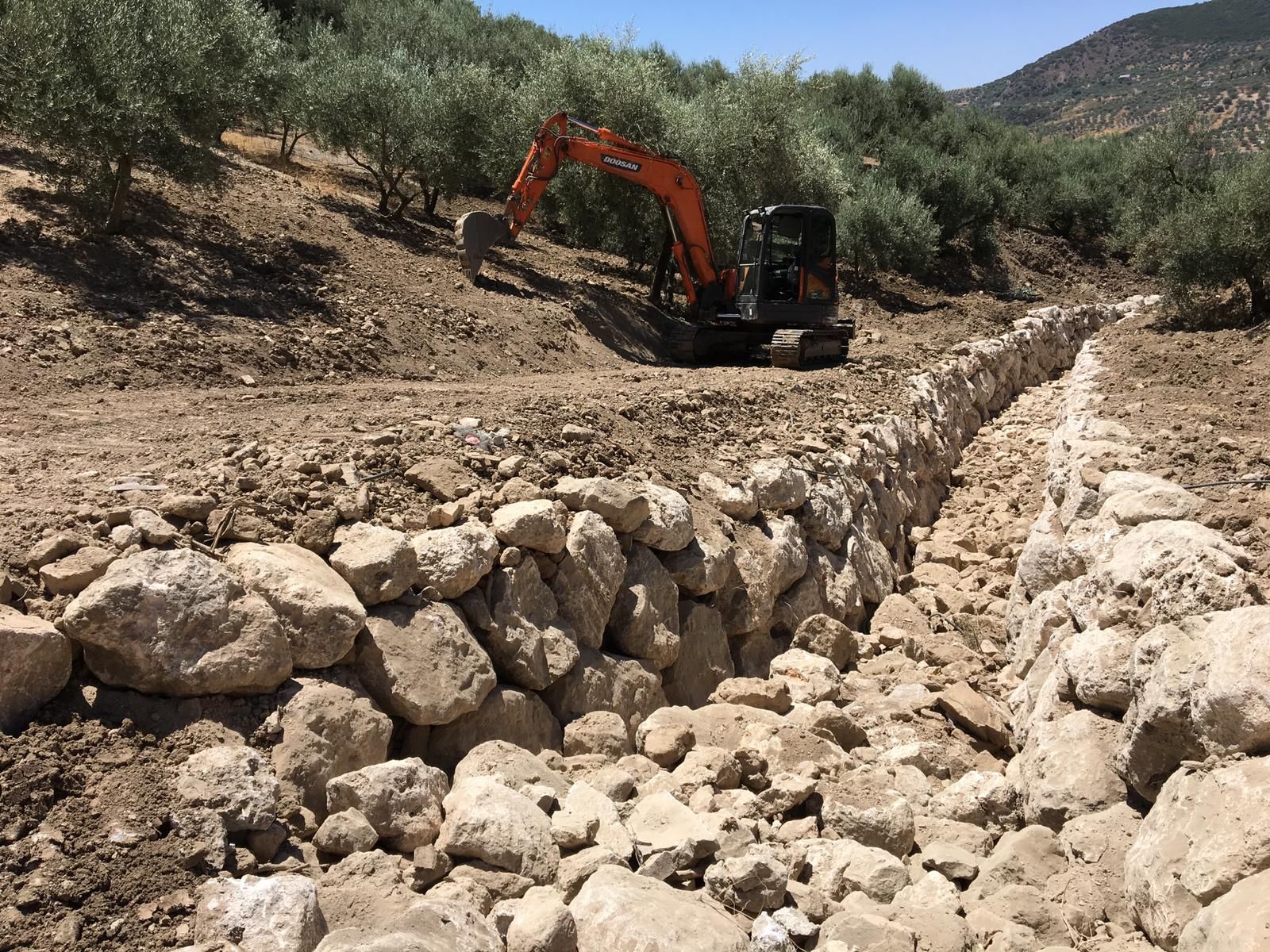 Excavaciones y movimientos de tierra