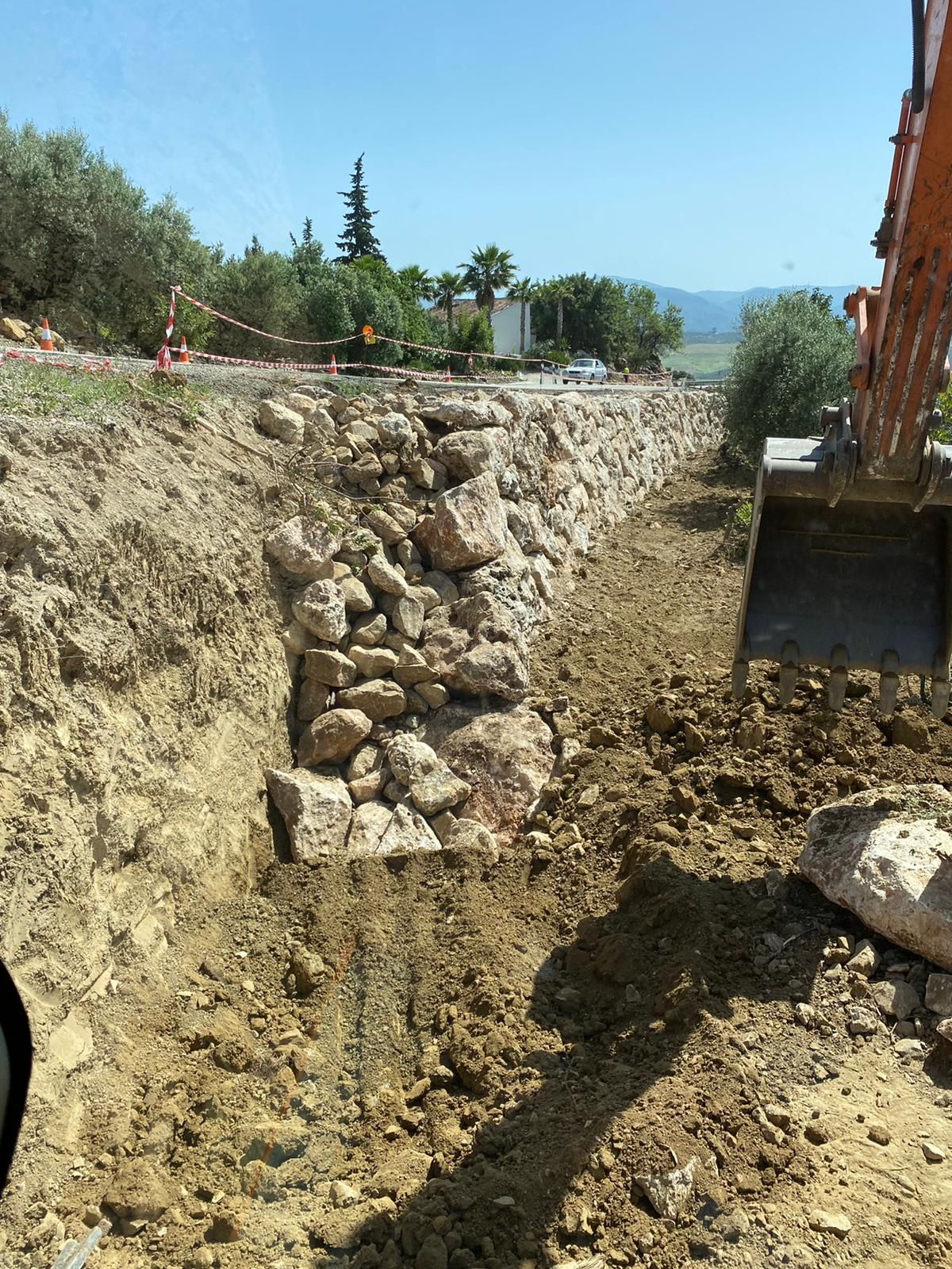 Excavaciones y movimientos de tierra