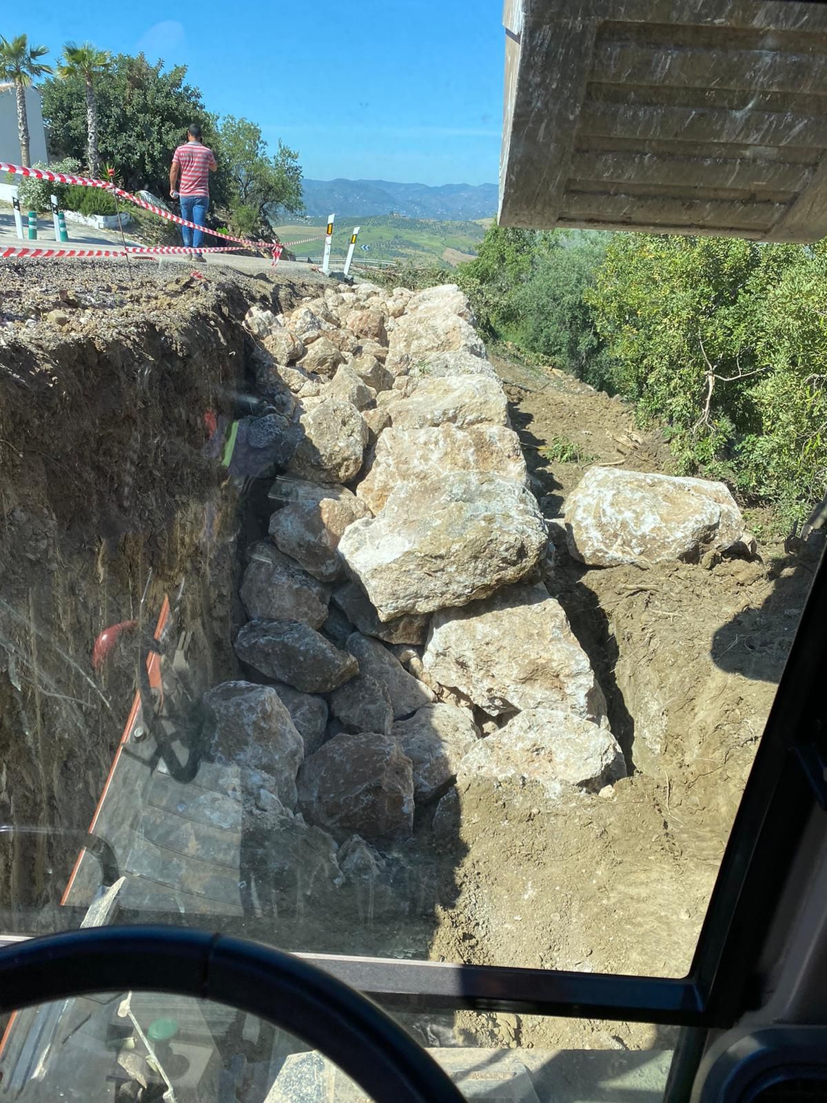 Excavaciones y movimientos de tierra