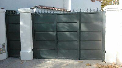 Puertas automaticas: Servicios y Productos de Cerrajería Avelino Izquierdo, S.L. Puertas automaticas: Servicios y Productos de Cerrajería Avelino Izquierdo, S.L.