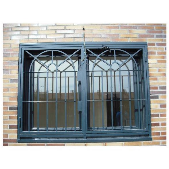 Rejas tipo inglés: Servicios y Productos de Cerrajería Avelino Izquierdo, S.L. Rejas tipo inglés: Servicios y Productos de Cerrajería Avelino Izquierdo, S.L.