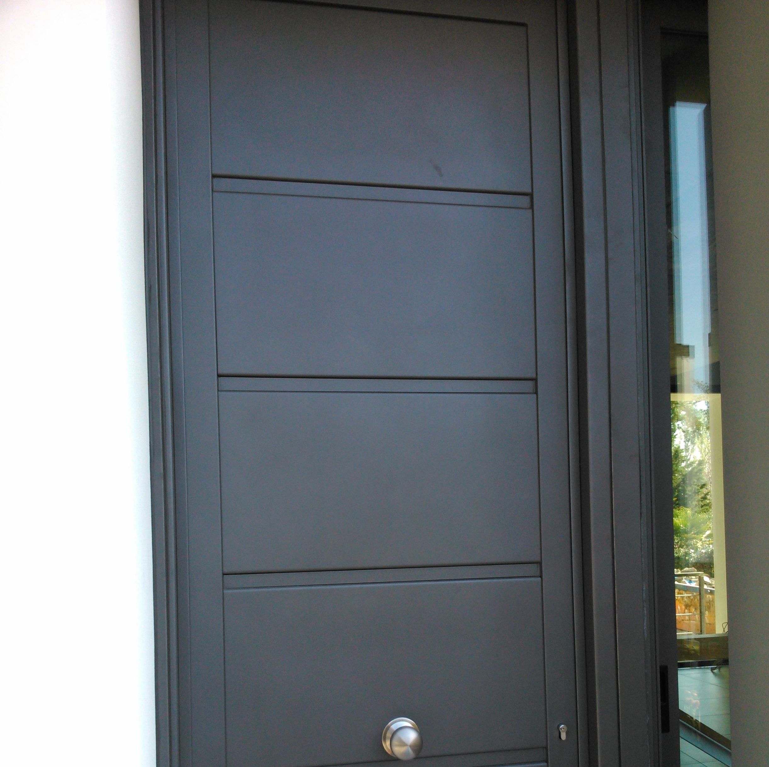 Puertas de entrada: Servicios y Productos de Cerrajería Avelino Izquierdo, S.L. Puertas de entrada: Servicios y Productos de Cerrajería Avelino Izquierdo, S.L.