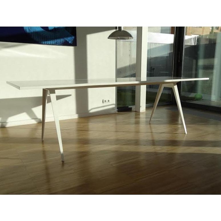 Mesa Hollega: Servicios y Productos de Cerrajería Avelino Izquierdo, S.L. Mesa Hollega: Servicios y Productos de Cerrajería Avelino Izquierdo, S.L.