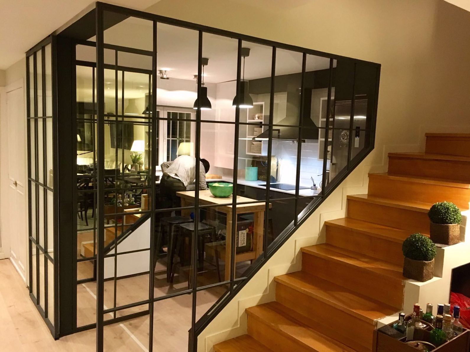 Cerramiento de cristal tipo NY: Servicios y Productos de Cerrajería Avelino Izquierdo, S.L. Cerramiento de cristal tipo NY: Servicios y Productos de Cerrajería Avelino Izquierdo, S.L.