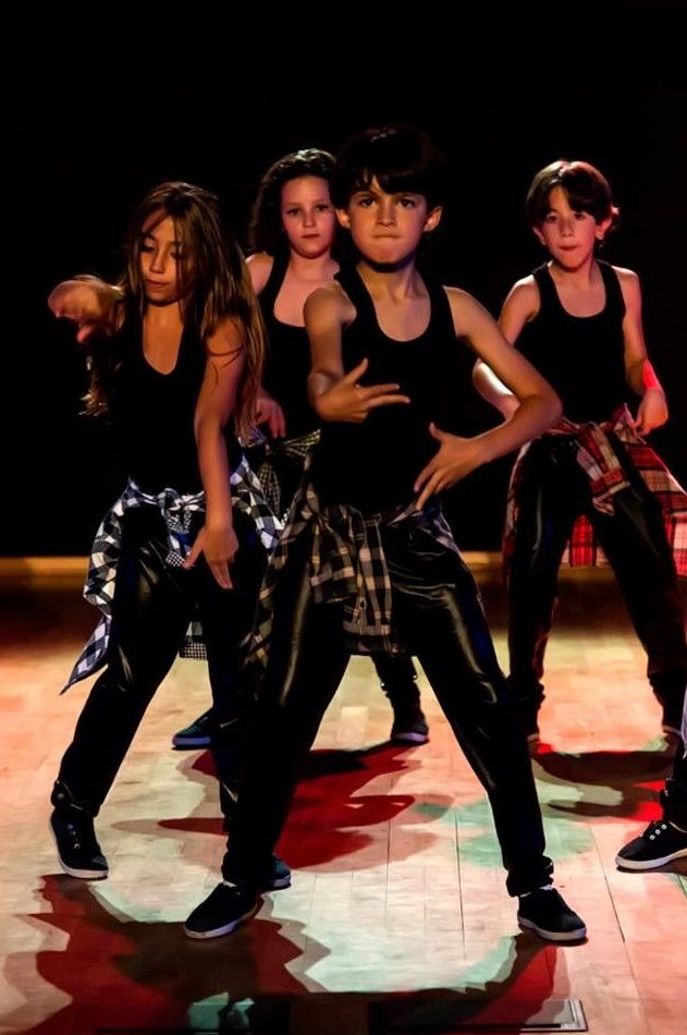 Baile Moderno - Infantil a partir de 8 años: Clases de Escuela de Danza Pepe Vento Baile Moderno - Infantil a partir de 8 años: Clases de Escuela de Danza Pepe Vento