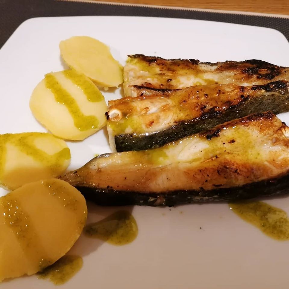 Pescados, carnes y ensaladas: de Balcón de Floreano Pescados, carnes y ensaladas: de Balcón de Floreano