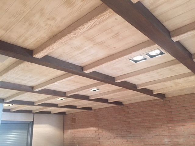 Madera natural y sintética: Servicios de Disecorma Madera natural y sintética: Servicios de Disecorma