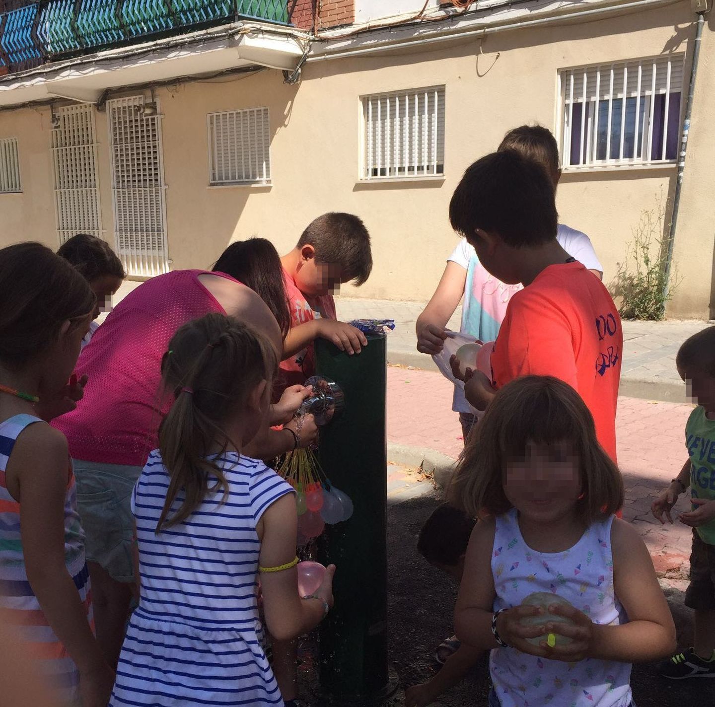 Actividad: Globos de agua: Actividades de Como mola Actividad: Globos de agua: Actividades de Como mola
