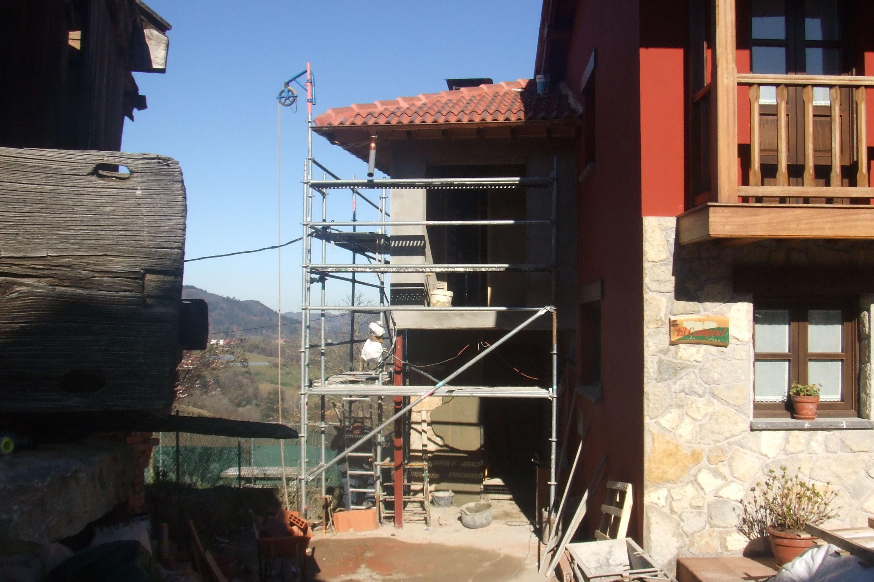 Rehabilitación de fachadas: Reformas y rehabilitación de Molina Construcciones Rehabilitación de fachadas: Reformas y rehabilitación de Molina Construcciones