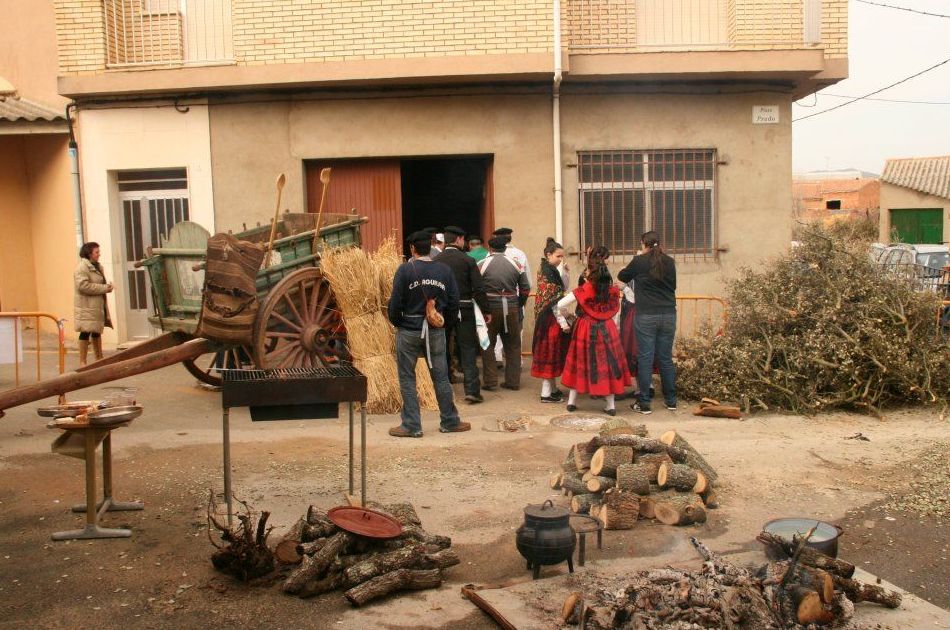 JORNADAS GASTRONÓMICAS DE LA MATANZA DEL CERDO: Hotel y Restaurante de Hotel Restaurante Rural El Roble JORNADAS GASTRONÓMICAS DE LA MATANZA DEL CERDO: Hotel y Restaurante de Hotel Restaurante Rural El Roble