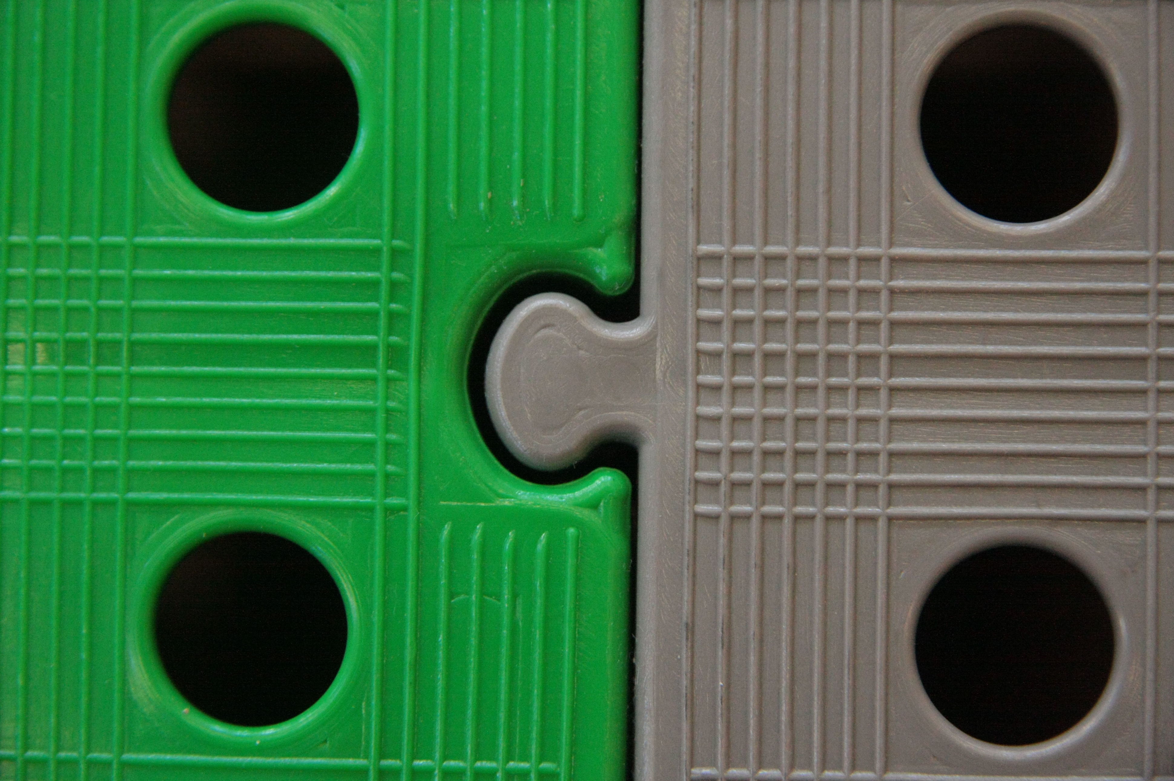 Detalle enganche losetas de 5 cm con orificios Detalle enganche losetas de 5 cm con orificios