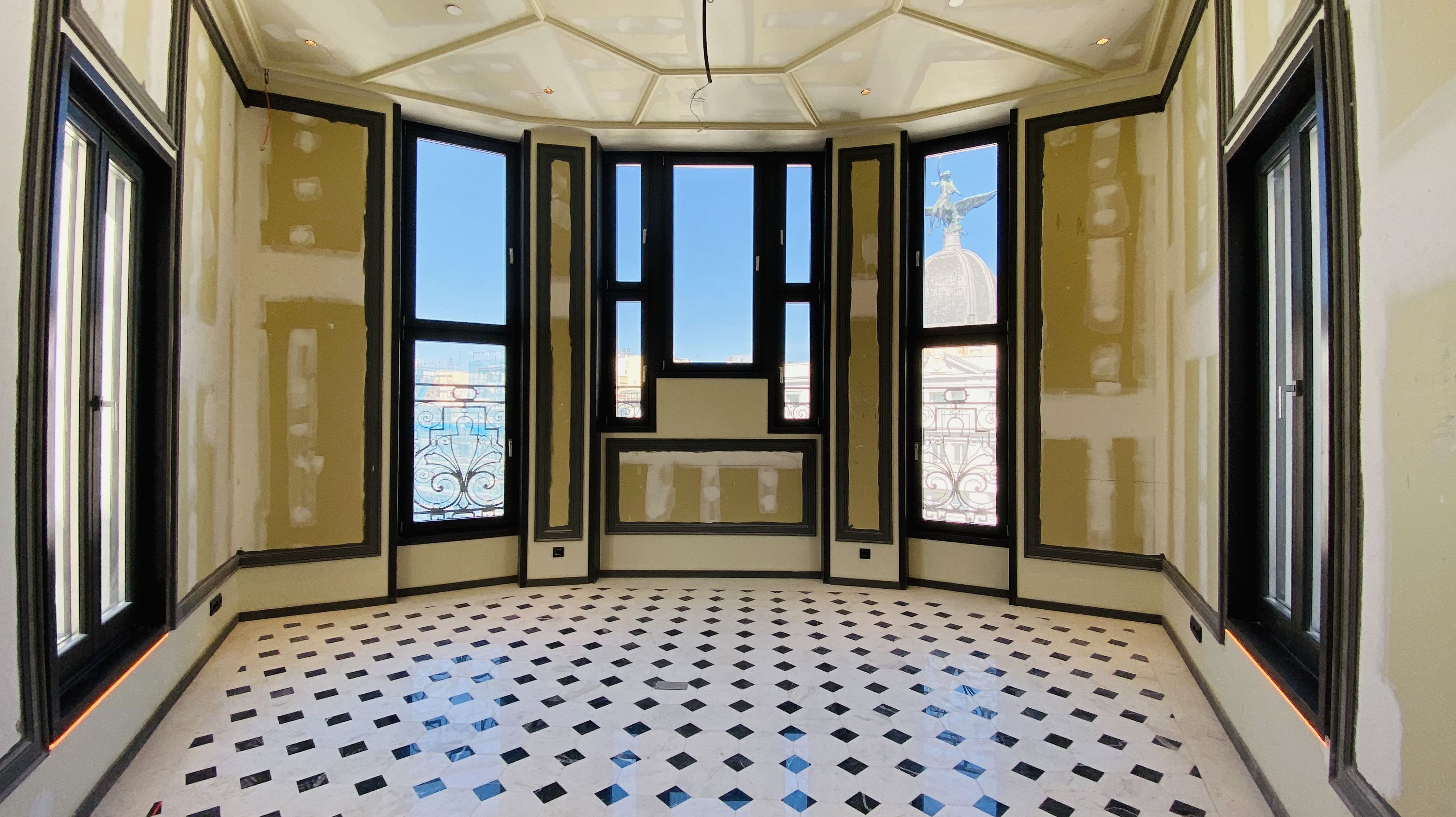 Ventanas Madera Hotel Gran Vía, 29 Ventanas Madera Hotel Gran Vía, 29