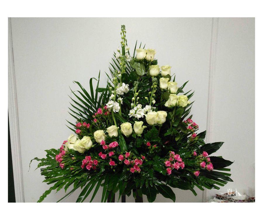 Centro: Catálogo de FLORISTERÍA JOMACO Tanatorio As Burgas Centro: Catálogo de FLORISTERÍA JOMACO Tanatorio As Burgas