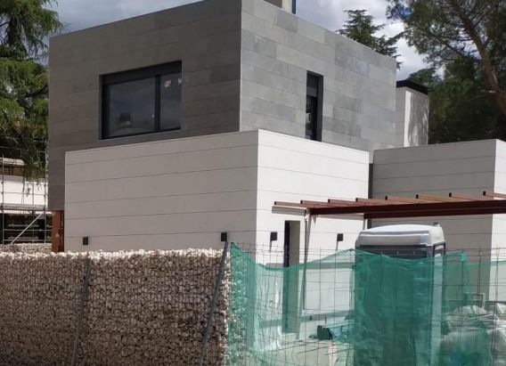 Piezas de Exterior: Servicios de Mármoles y Granitos Valentín Piezas de Exterior: Servicios de Mármoles y Granitos Valentín