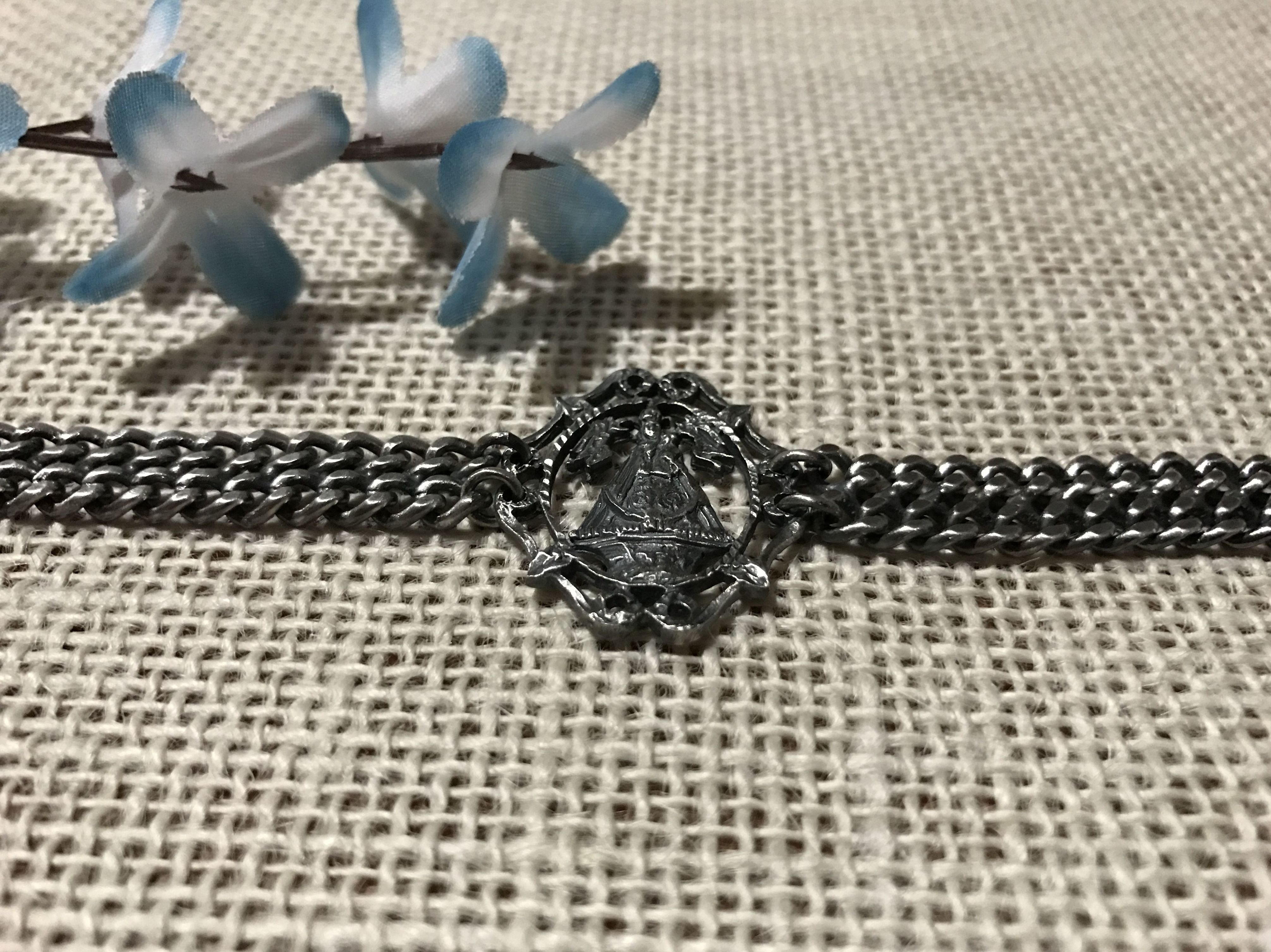 R/ 1001 Pulsera Nstra.de la Caridad : Productos y servicios de Mil990 Taller de Joyas Personalizadas R/ 1001 Pulsera Nstra.de la Caridad : Productos y servicios de Mil990 Taller de Joyas Personalizadas