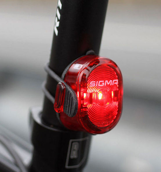 LUZ TRASERA SIGMA USB LUZ TRASERA SIGMA USB