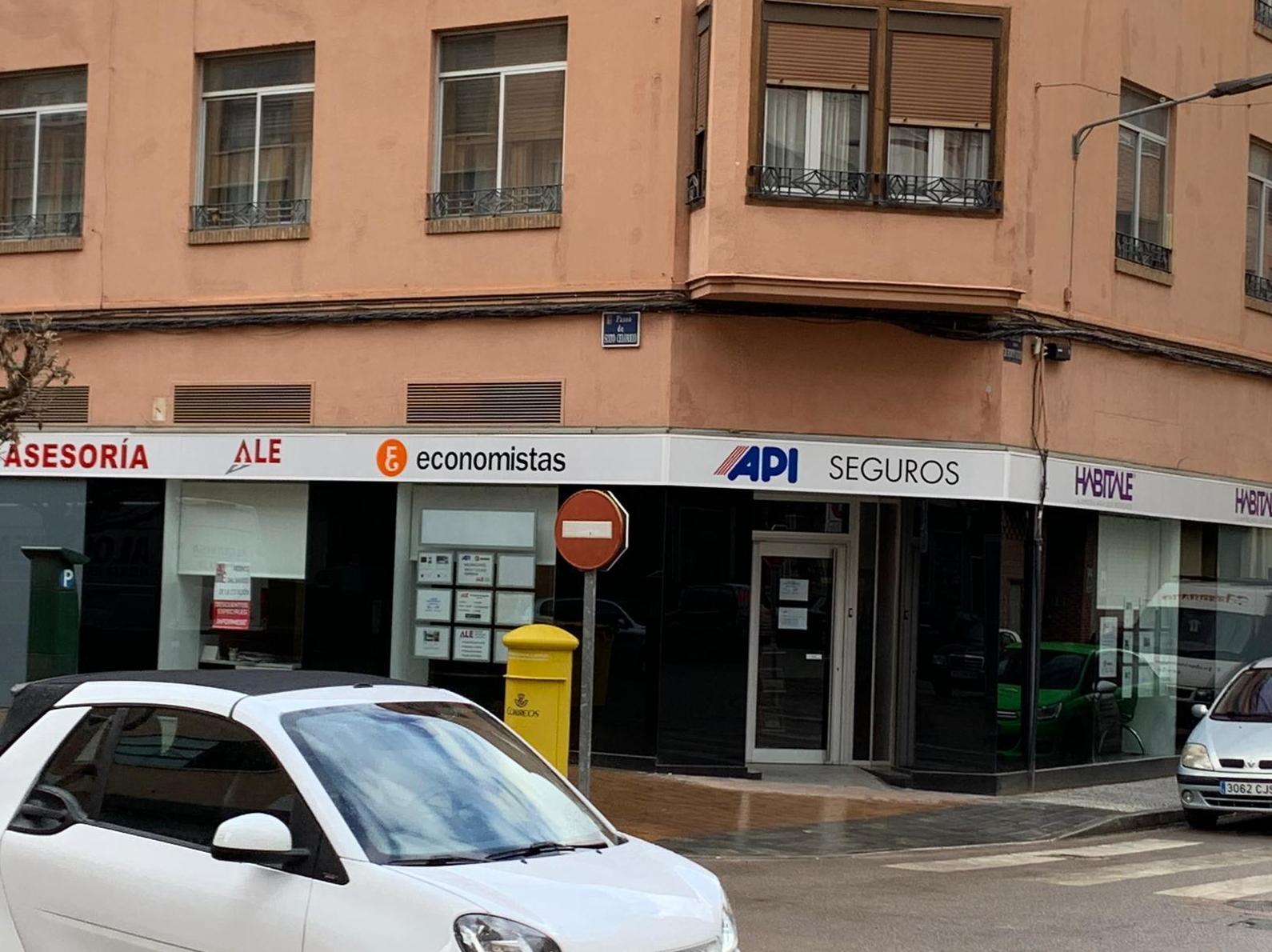 Agencia financiera y gestión de patrimonios: Servicios de ASESORÍA ALE. Tel. 976 88 12 39 Agencia financiera y gestión de patrimonios: Servicios de ASESORÍA ALE. Tel. 976 88 12 39