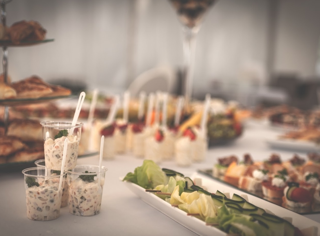 Catering: Servicios de Me & You Eventos y Protocolo Catering: Servicios de Me & You Eventos y Protocolo