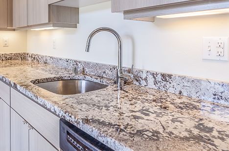 Encimeras de cocina y baño: Servicios de Granitos y Mármoles Moreno de Quer Encimeras de cocina y baño: Servicios de Granitos y Mármoles Moreno de Quer