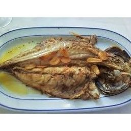 Pescados a la parrilla: Carta de Restaurante Hogar del Pescador Santurce }}