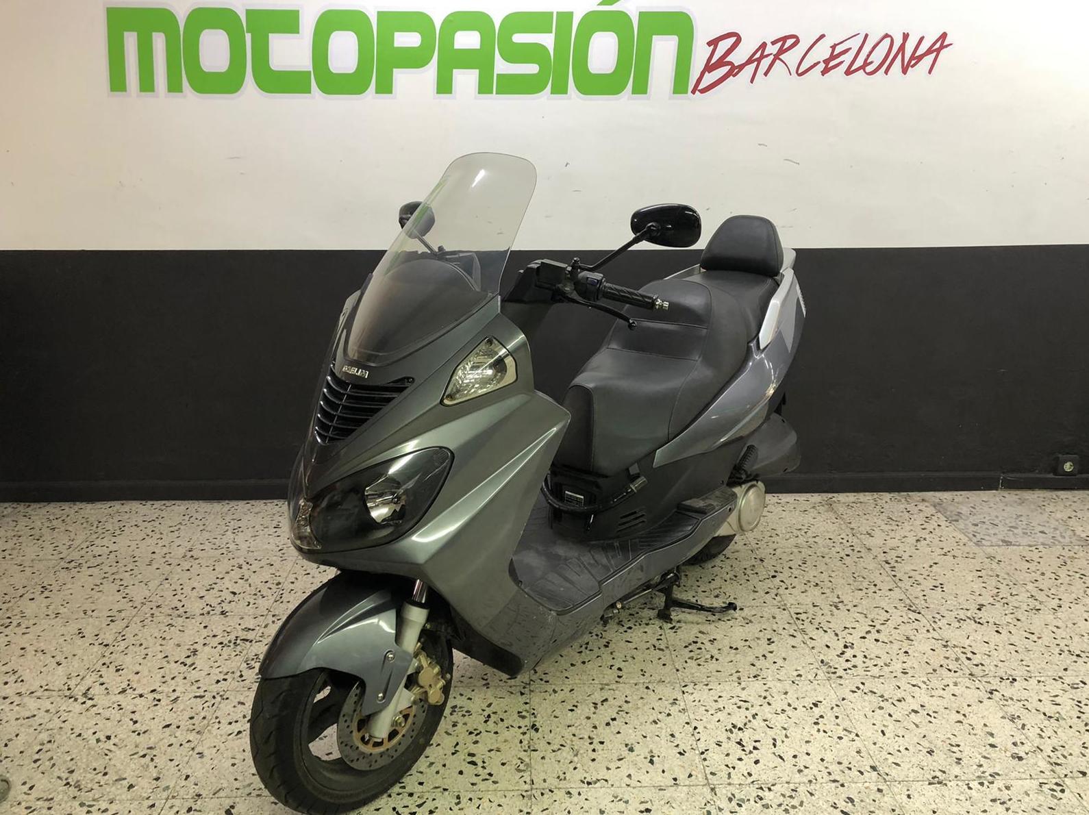 DAELIM S2 125: de Motopasión Barcelona DAELIM S2 125: de Motopasión Barcelona