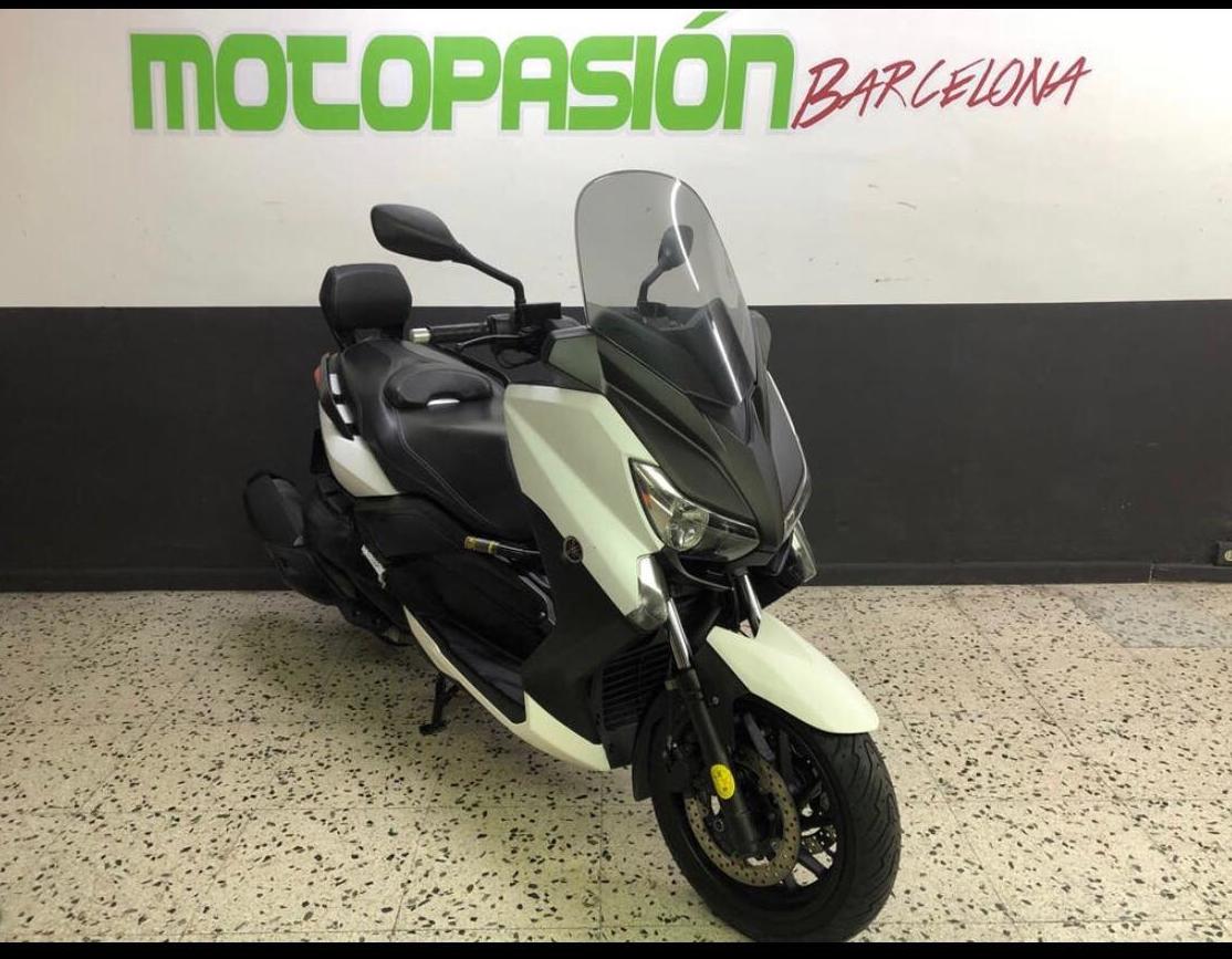 YAMAHA XMAX 400 ABS: de Motopasión Barcelona YAMAHA XMAX 400 ABS: de Motopasión Barcelona