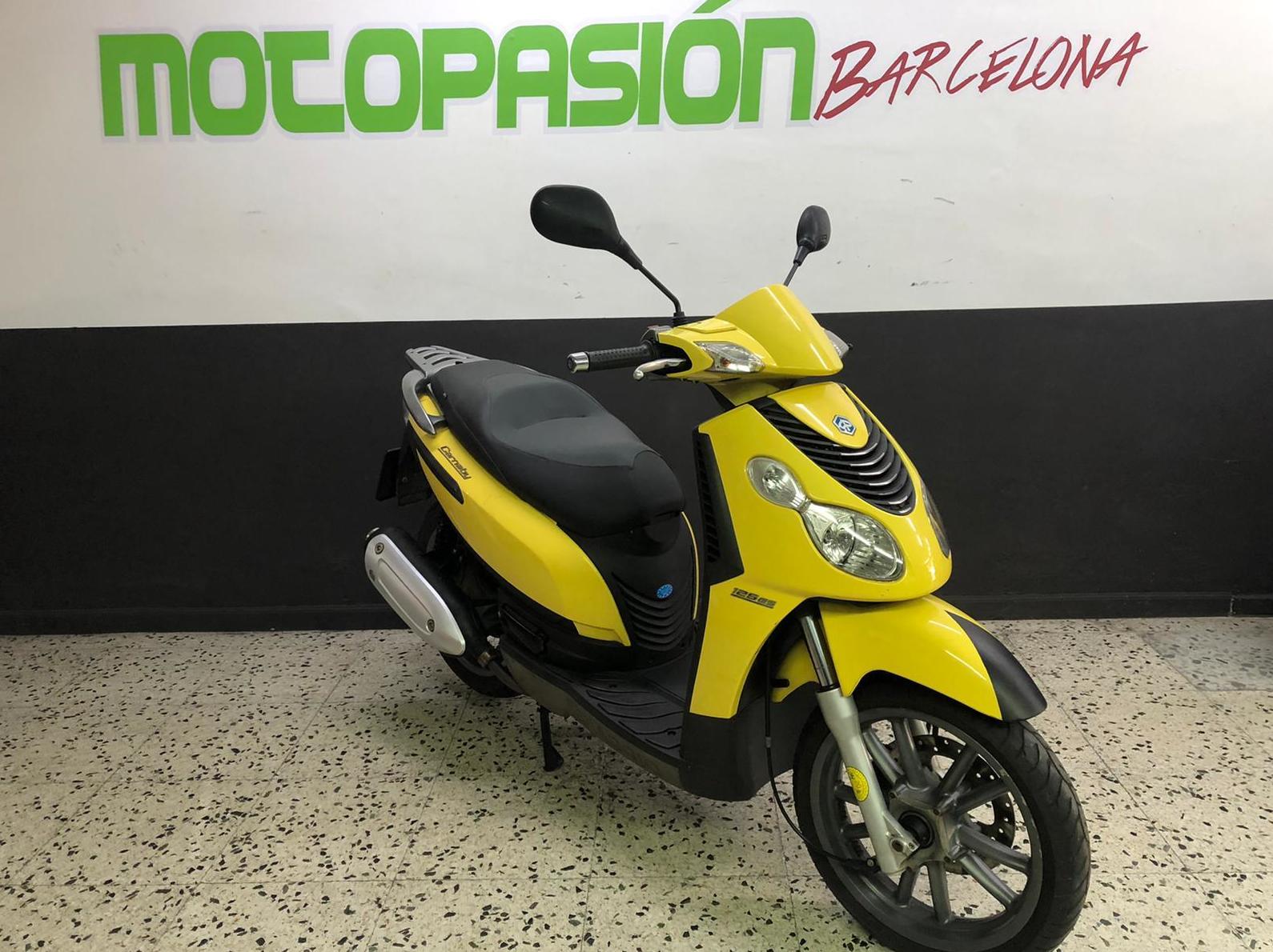 PIAGGIO CARNABY 125: Motos de Motopasión Barcelona PIAGGIO CARNABY 125: Motos de Motopasión Barcelona