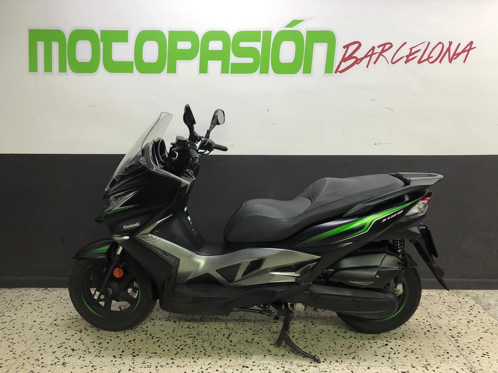 KAWASAKI J 125: de Motopasión Barcelona KAWASAKI J 125: de Motopasión Barcelona