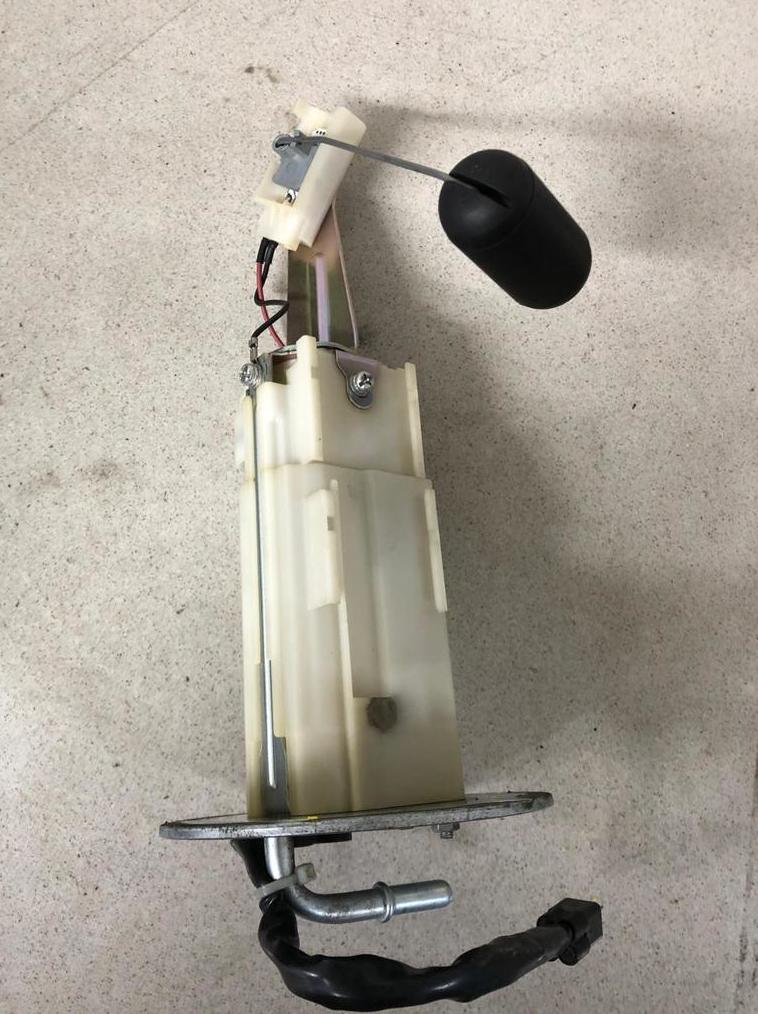 BOMBA DE GASOLINA KAWASAKI ER6: de Motopasión Barcelona BOMBA DE GASOLINA KAWASAKI ER6: de Motopasión Barcelona