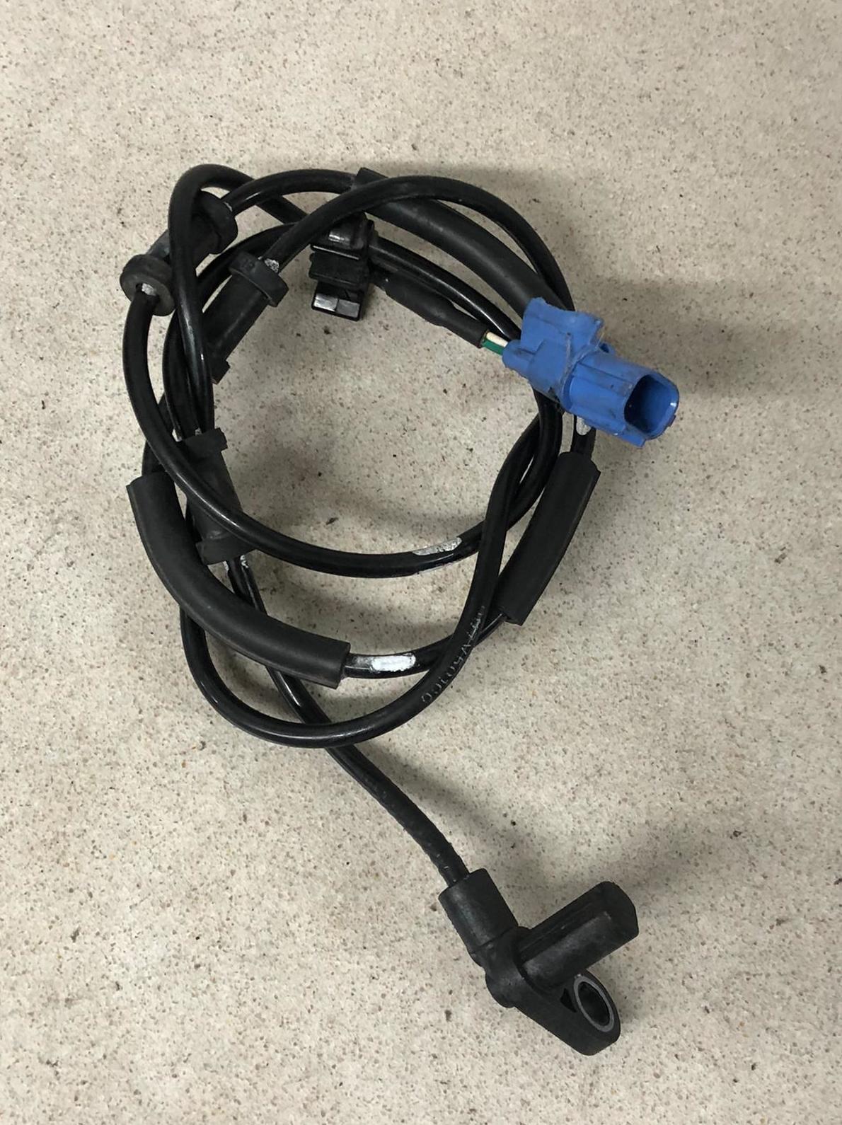 SENSOR ABS RUEDA TRASERA KAWASAKI: de Motopasión Barcelona SENSOR ABS RUEDA TRASERA KAWASAKI: de Motopasión Barcelona