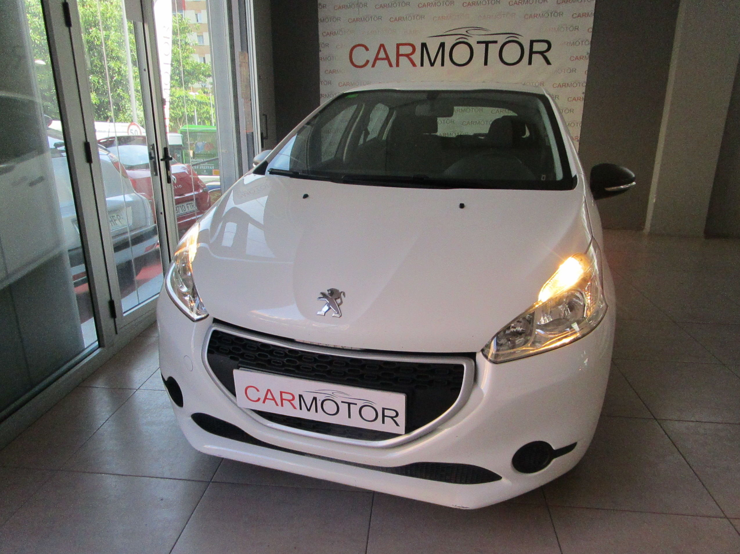 PEUGEOT 208 1.2 VTI 82CV: Vehículos de CARMOTOR PEUGEOT 208 1.2 VTI 82CV: Vehículos de CARMOTOR