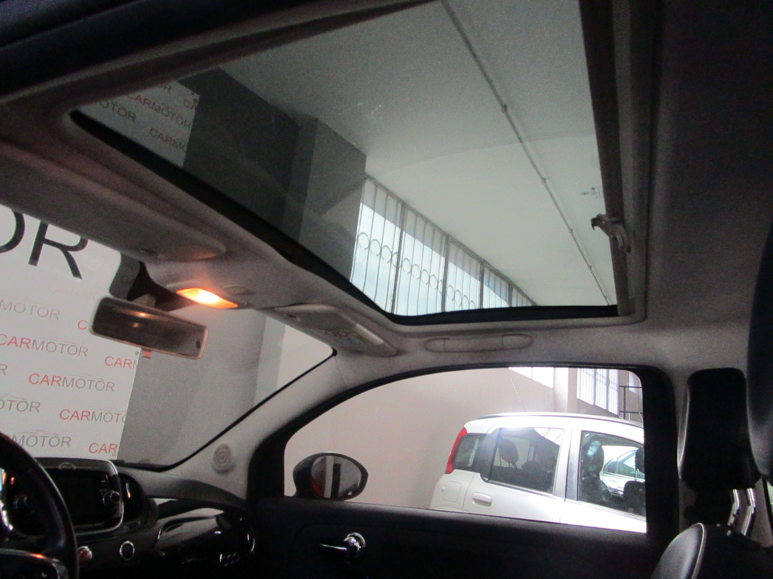FIAT 500 LOUNGE: Vehículos de CARMOTOR FIAT 500 LOUNGE: Vehículos de CARMOTOR