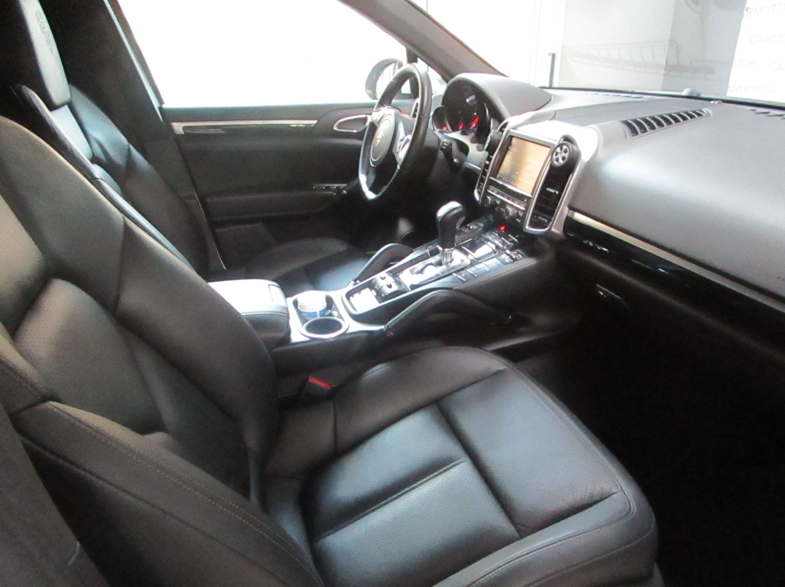 PORCHE CAYENNE 3.0 245CV: Vehículos de CARMOTOR PORCHE CAYENNE 3.0 245CV: Vehículos de CARMOTOR