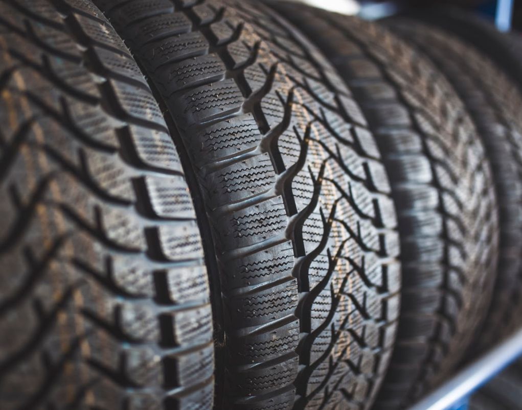 Venta de neumáticos nuevos y ocasión: Servicios de Auto - Rex Beniparrell Venta de neumáticos nuevos y ocasión: Servicios de Auto - Rex Beniparrell