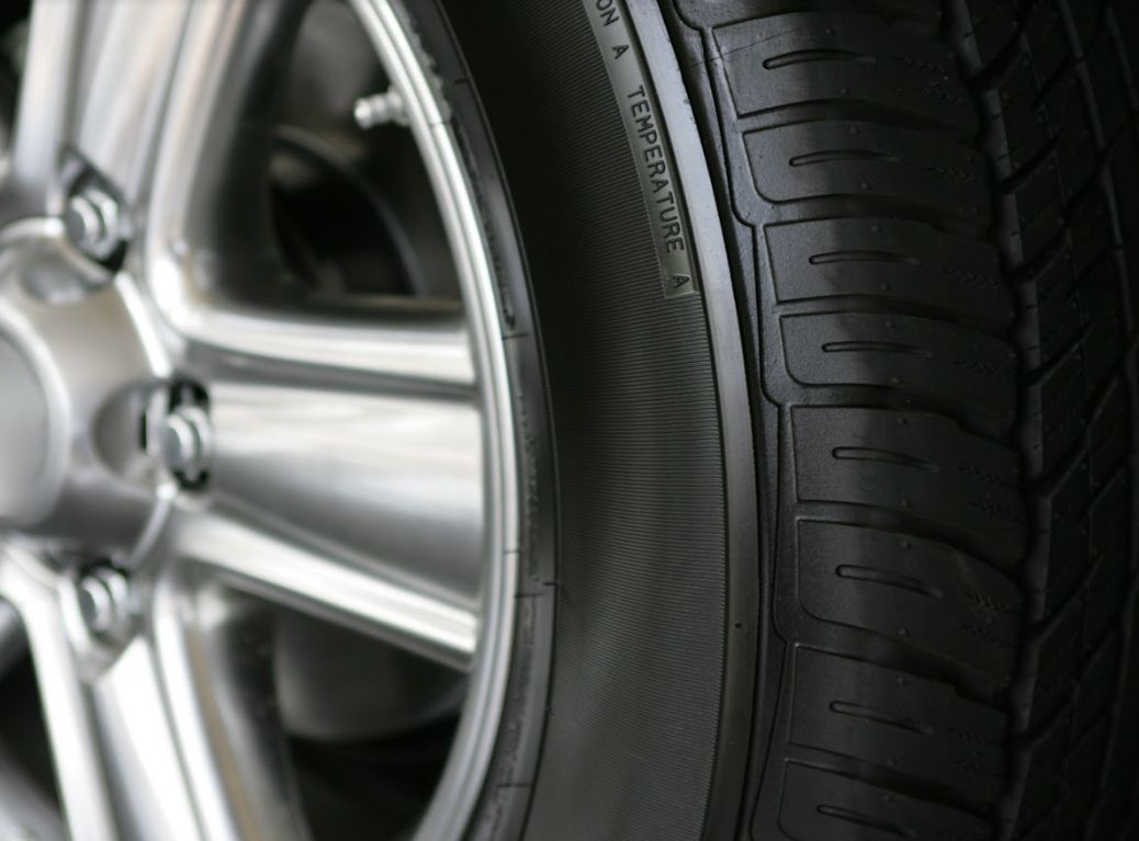 Servicio de neumáticos: Servicios de Auto - Rex Beniparrell Servicio de neumáticos: Servicios de Auto - Rex Beniparrell