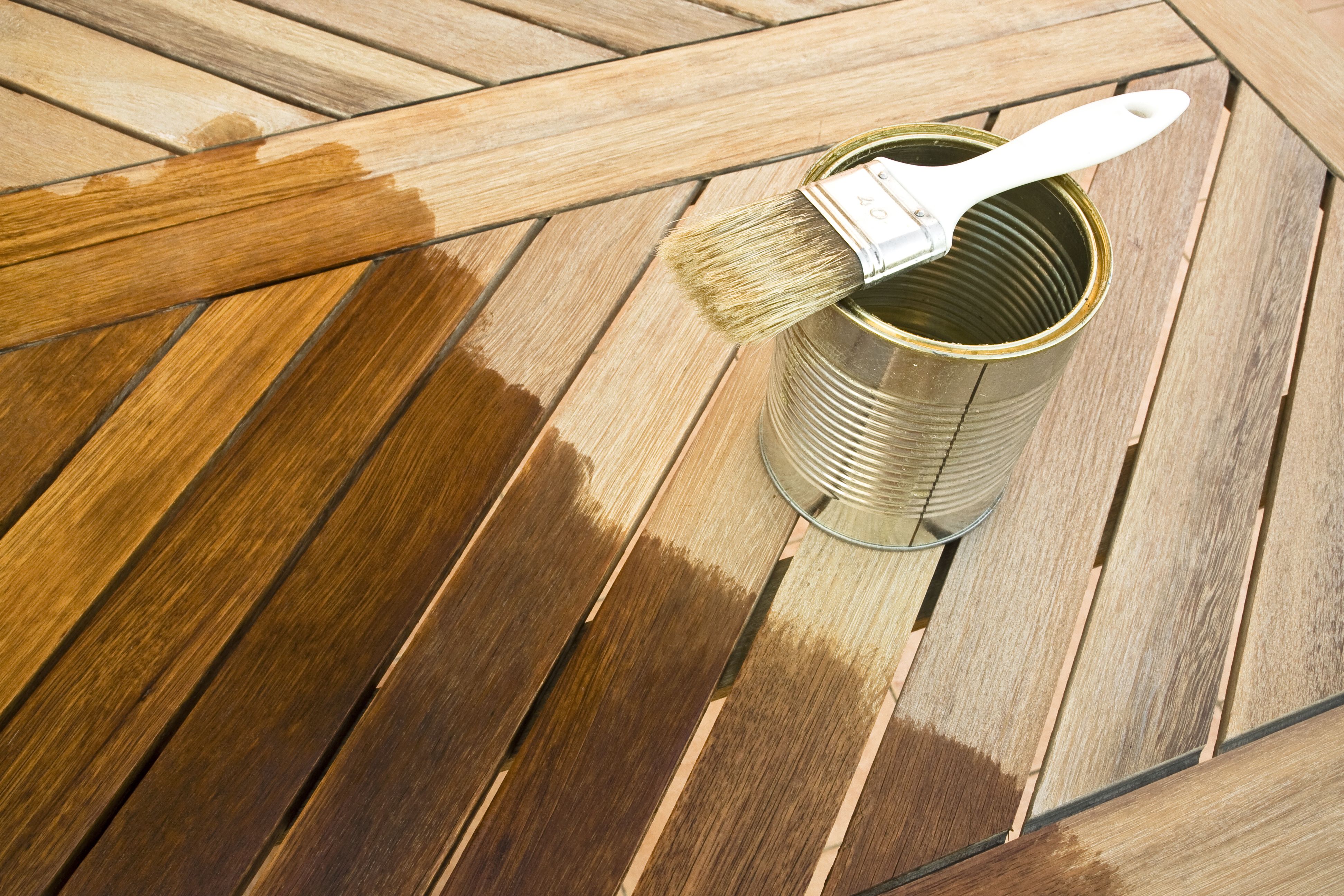 Tratamiento especial para madera: Servicios de ENTRENA PINTORS Tratamiento especial para madera: Servicios de ENTRENA PINTORS