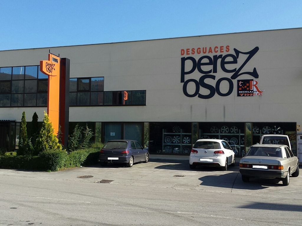 Solicitar recambio: Recambios y servicios de Desguaces Perezoso Solicitar recambio: Recambios y servicios de Desguaces Perezoso
