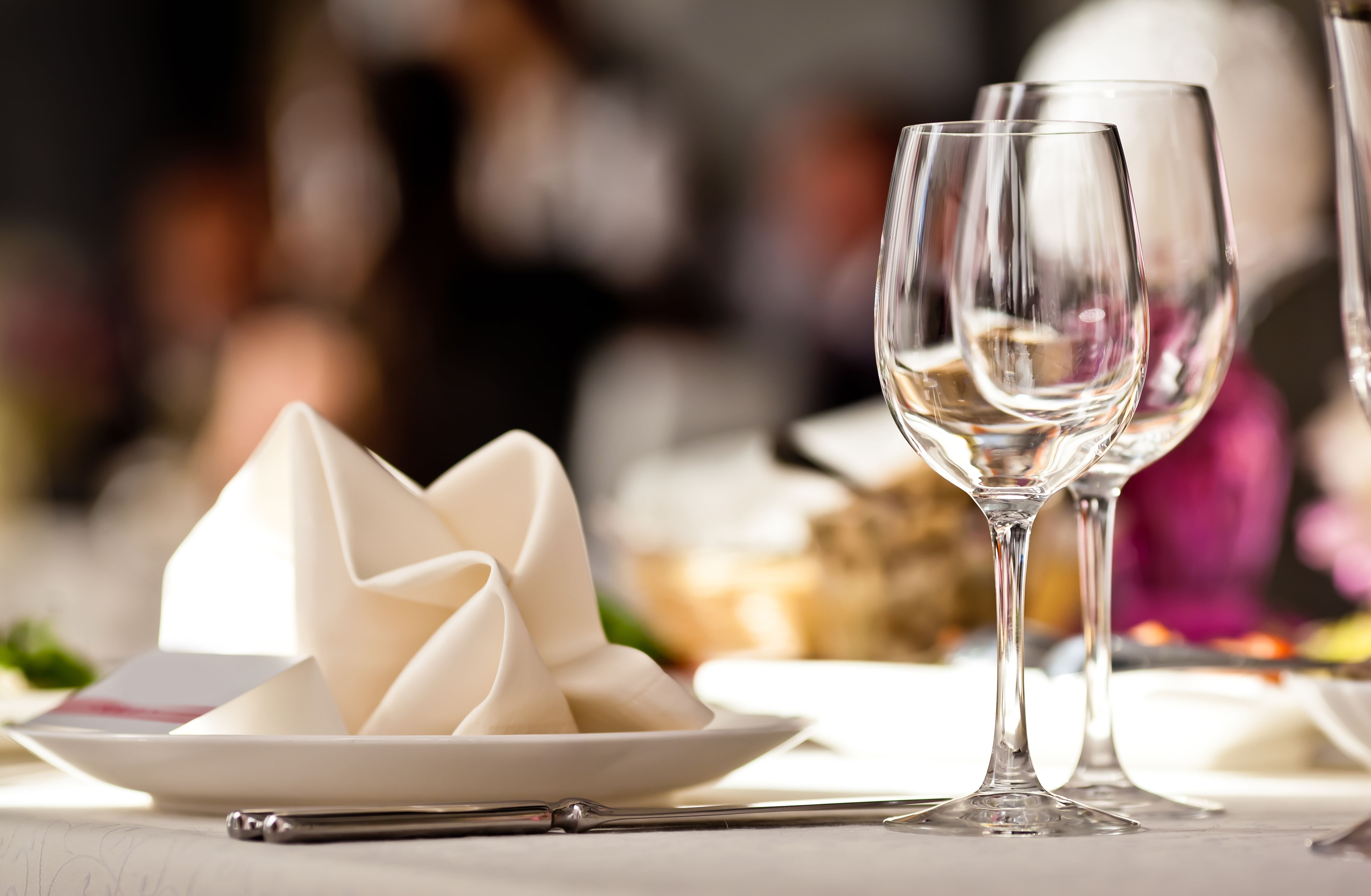 Celebraciones: Nuestra Carta de Restaurante El Portalón Celebraciones: Nuestra Carta de Restaurante El Portalón