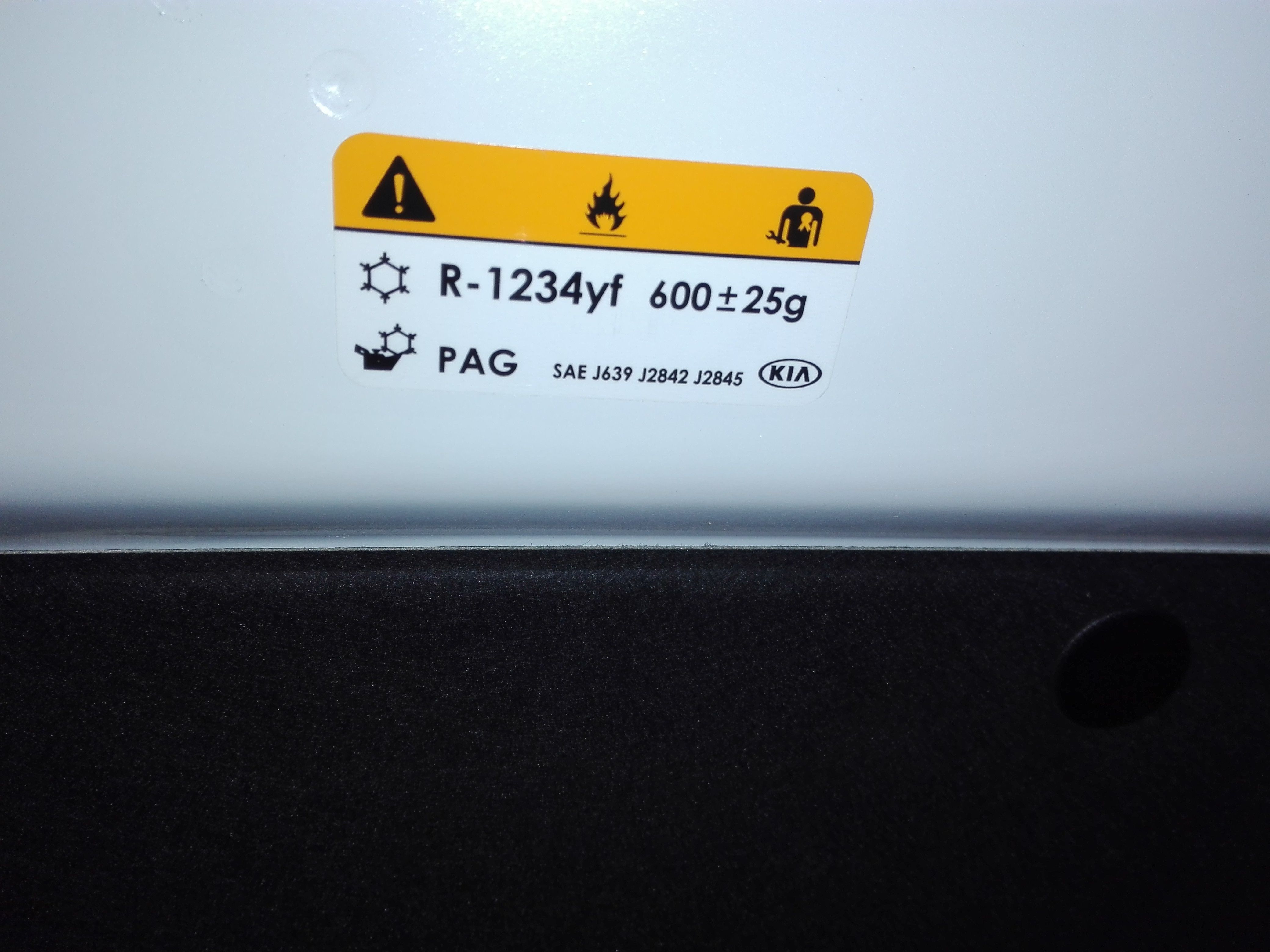 La nueva maquinaria para las cargas del nuevo gas 1234yf: Servicios de Auto Aire Jaga La nueva maquinaria para las cargas del nuevo gas 1234yf: Servicios de Auto Aire Jaga