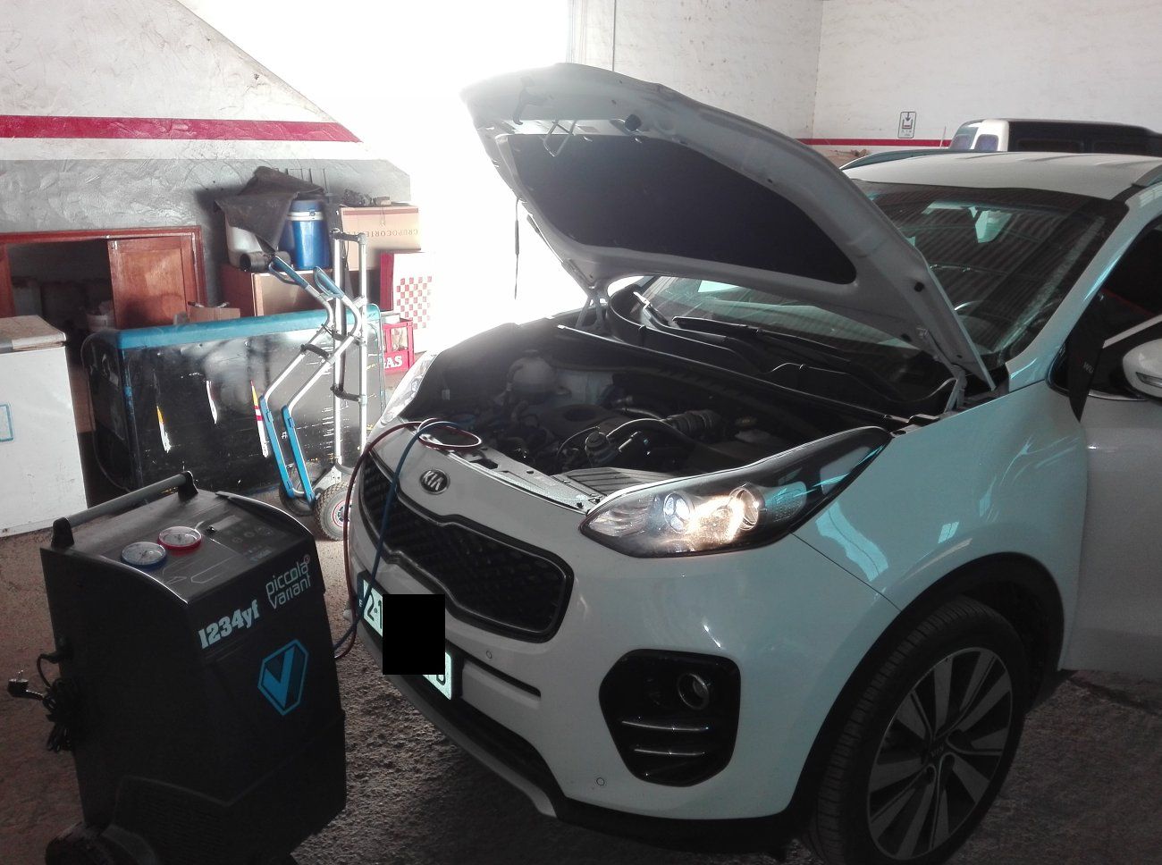La nueva maquinaria para las cargas del nuevo gas 1234yf: Servicios de Auto Aire Jaga La nueva maquinaria para las cargas del nuevo gas 1234yf: Servicios de Auto Aire Jaga