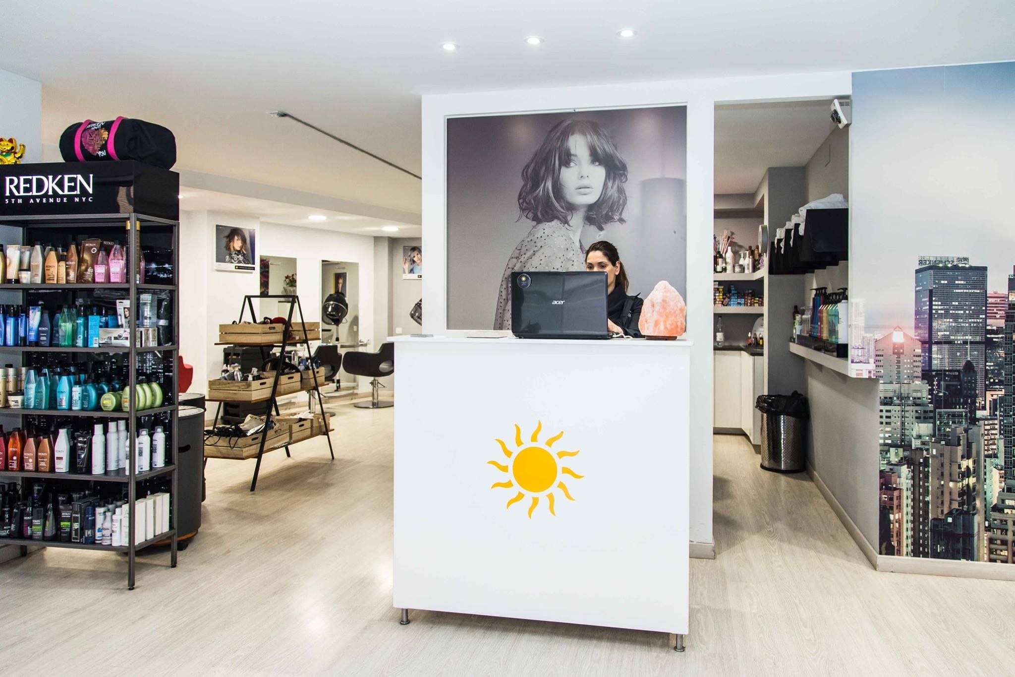 Peluquería caballeros: Peluquería y estética de Danna Stils by Compagnia della Bellezza Peluquería caballeros: Peluquería y estética de Danna Stils by Compagnia della Bellezza